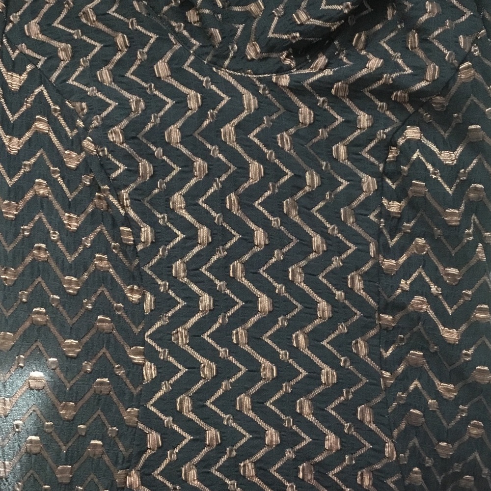 NWT Kasper Elegant Black and Copper Zigzag Pattern Dress - Picture 5 of 5